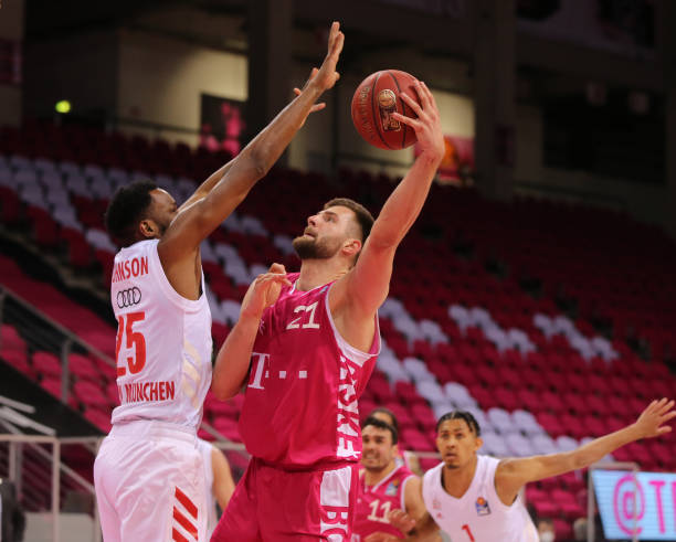 威廉姆斯凭 威廉姆斯凭