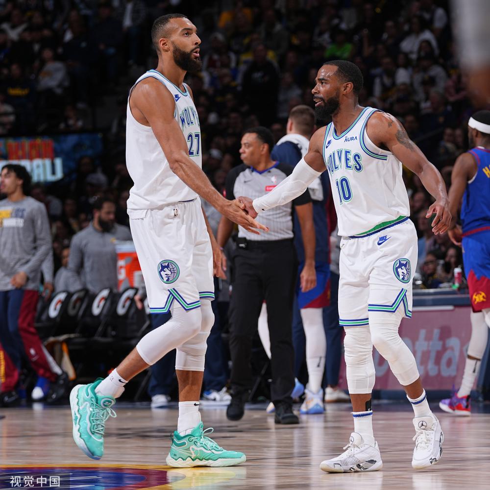 相比之下 相比之下