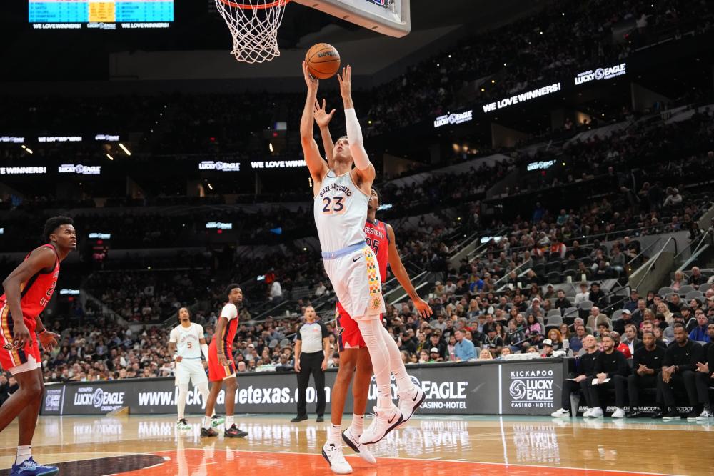 路进攻尤为 路进攻尤为