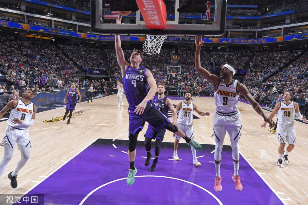 上崭露头角 上崭露头角